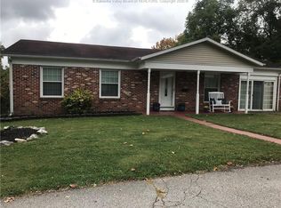 118 Highlawn Hts, Ripley, WV 25271
