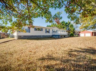 425 Oak Hills Rd, Mosheim, TN 37818
