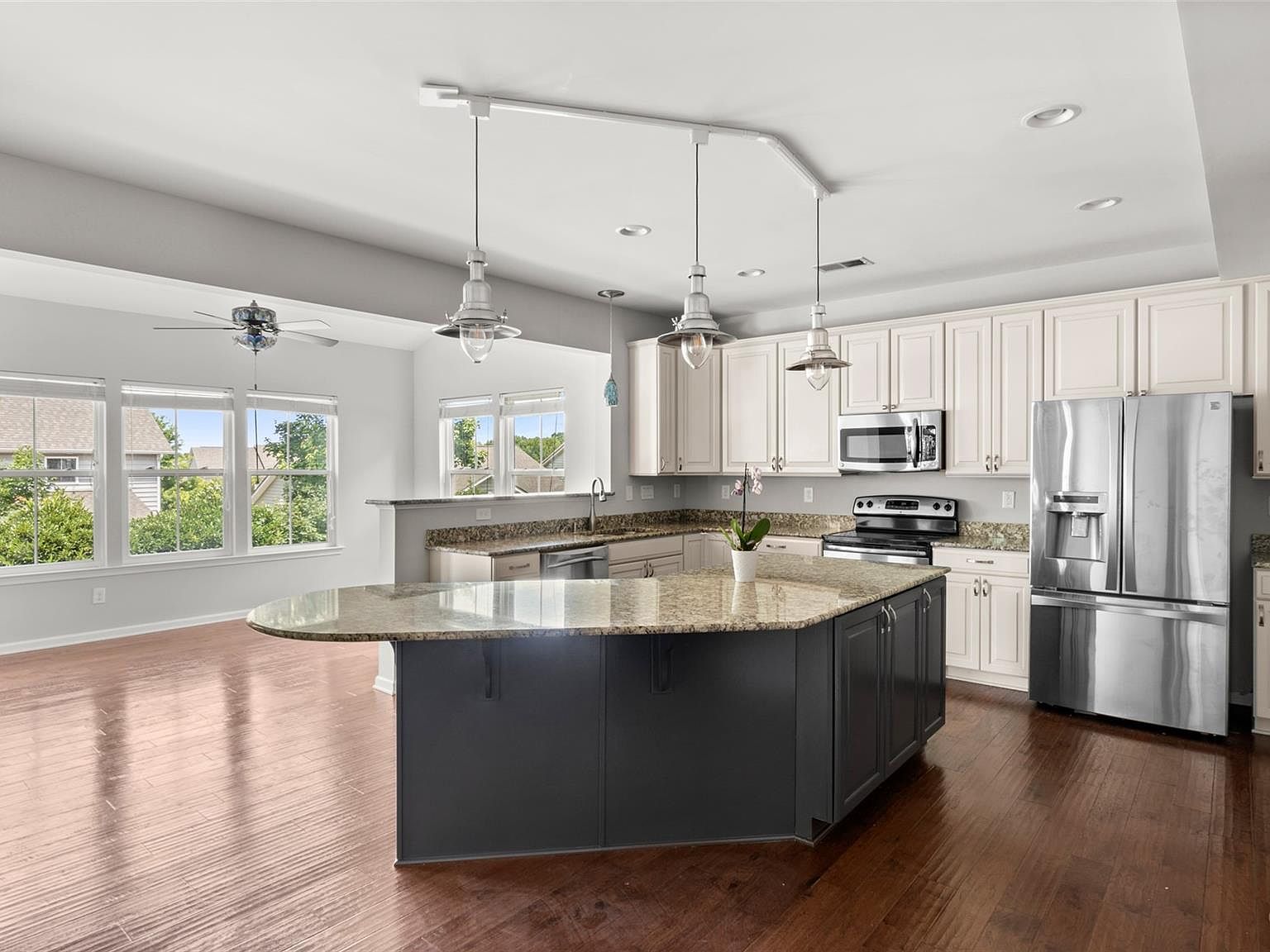 355 Thornhill St, Fort Mill, SC 29715 Zillow