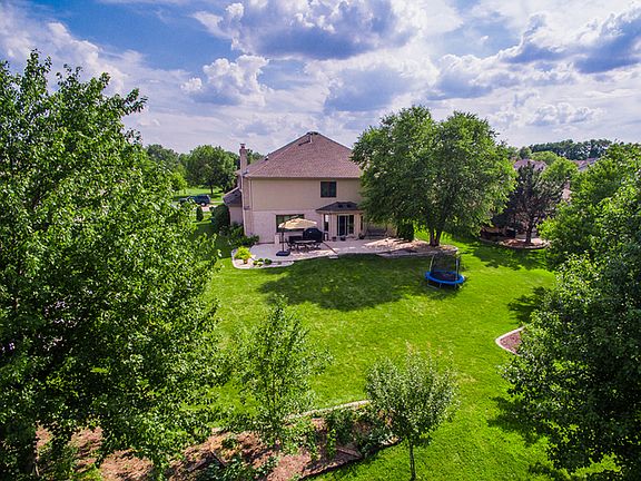 3rd image of 14795 Ashford Dr