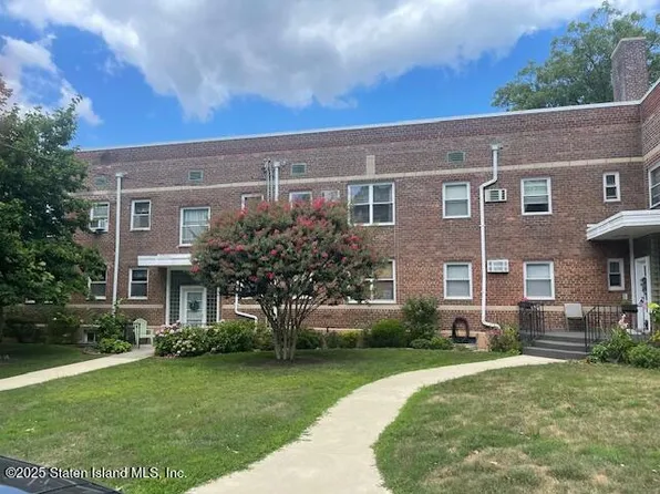 521 Castleton Ave APT 2E, Staten Island, NY 10301