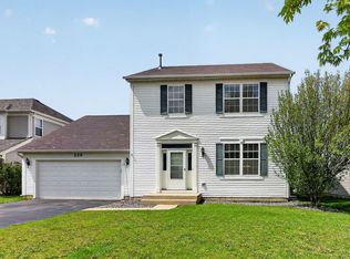 259 Pleasant Plains Dr, St Charles, IL 60175