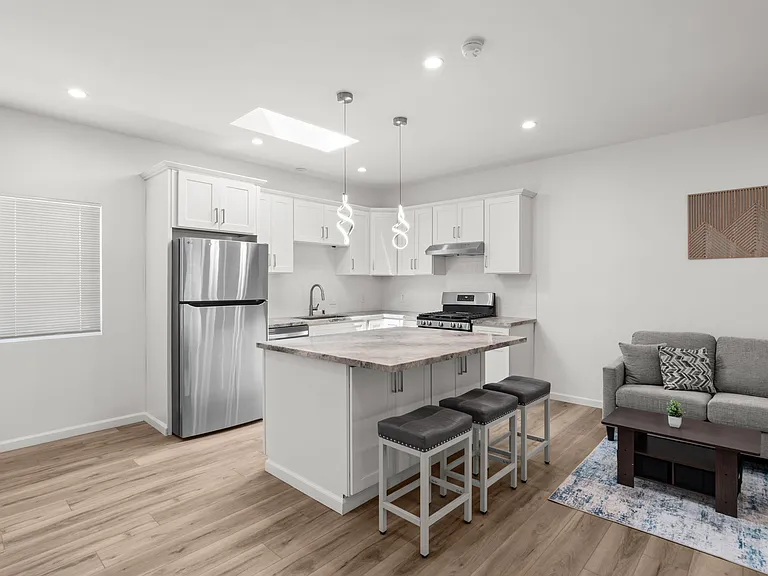 5304 Kinston Ave #B — Photo 2