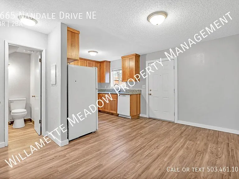4665 Nandale Dr NE — Photo 8