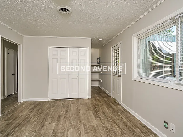 6111 Trena Trl — Photo 5