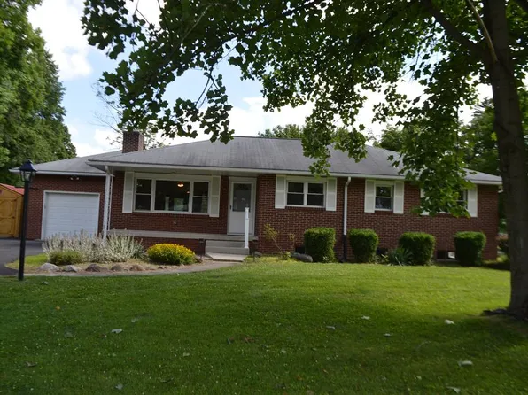 1085 Nevada Rd, Bucyrus, OH 44820