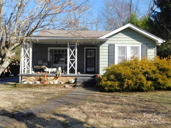 1203 Allens Creek Rd, Waynesville, NC 28786