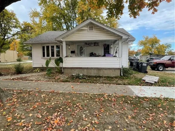 1214 Archer Ave, Marshall, IL 62441