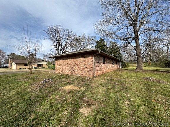 4th image of 508 S McGee Dr