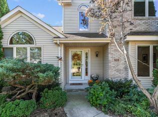 533 W Old Sleigh Ln, Appleton, WI 54913