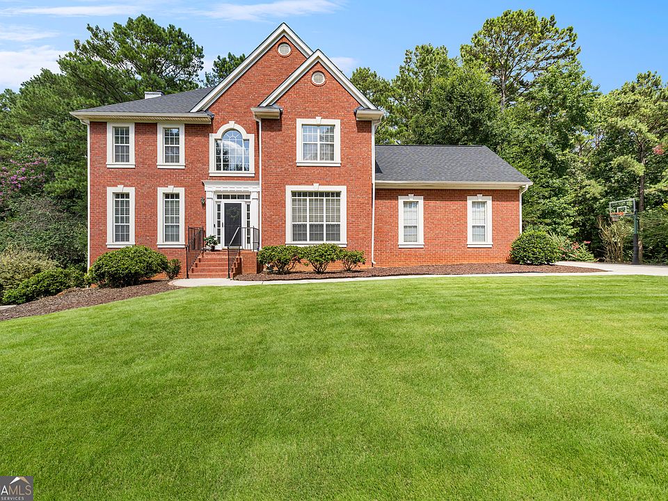 1st image of 210 Jefferson Woods Dr