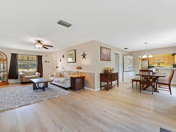 2nd image of 294 Shores Blvd