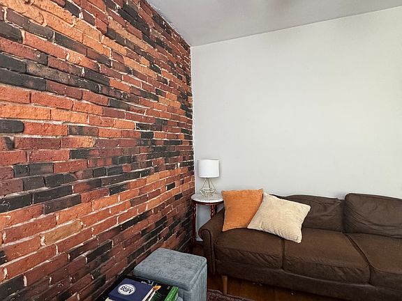 5th image of 43 Grove St #2F