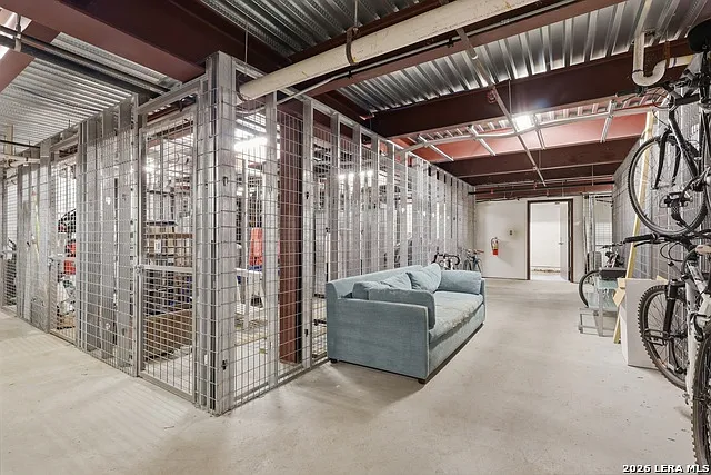 1542 N Alamo St #201 — Photo 39
