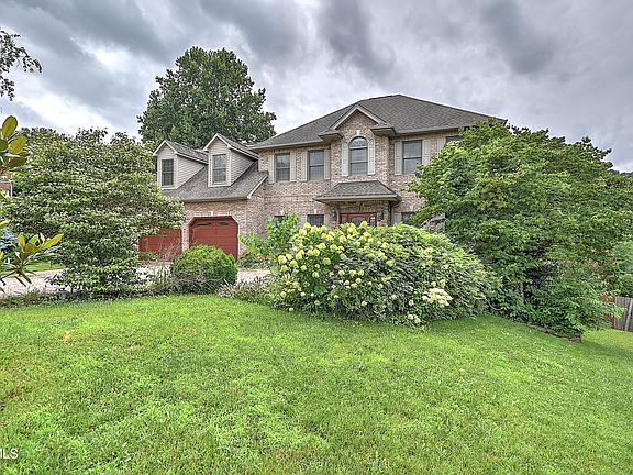 4th image of 121 Quail Heights Ct