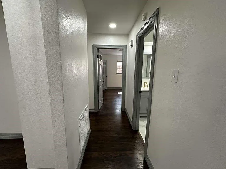 5850 Paisley St — Photo 9