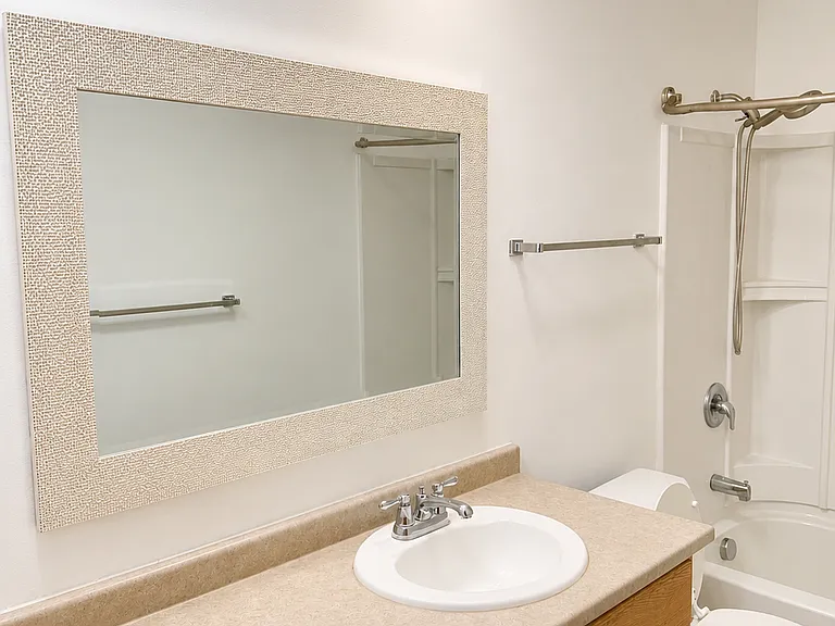 721 NE 6th St #721 — Photo 8