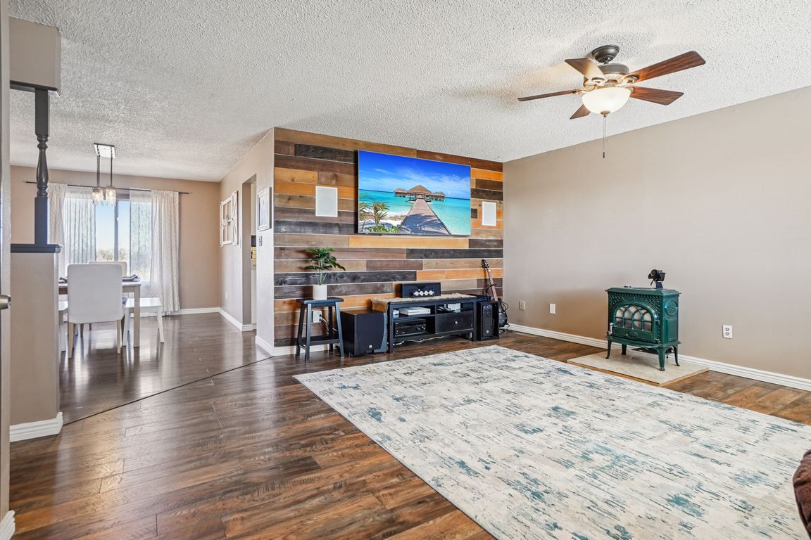 next background image