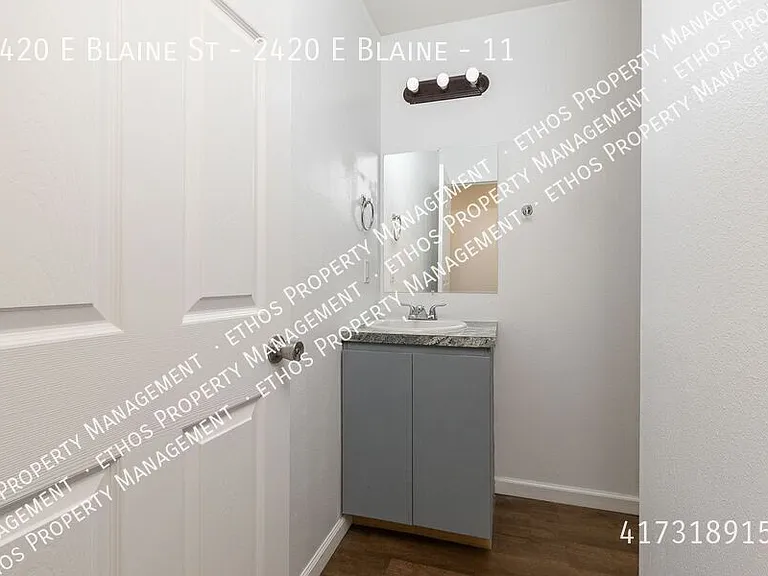 2420 E Blaine St #11 — Photo 12