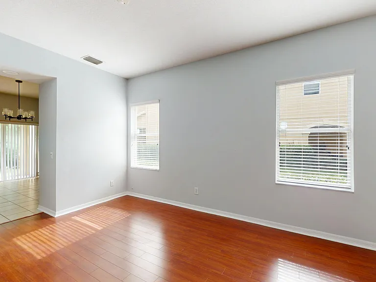 17531 Hugh Ln — Photo 4