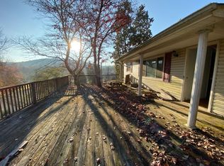 9107 Happy Ln, Oak Ridge, TN 37830