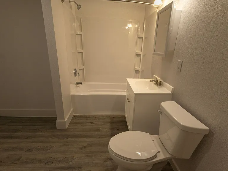611 Railroad Ave #1 — Photo 7