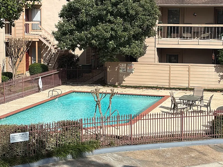 2125 Augusta Dr #40 — Photo 1