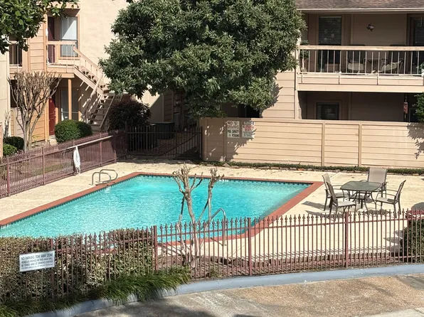 2125 Augusta Dr APT 40, Houston, TX 77057