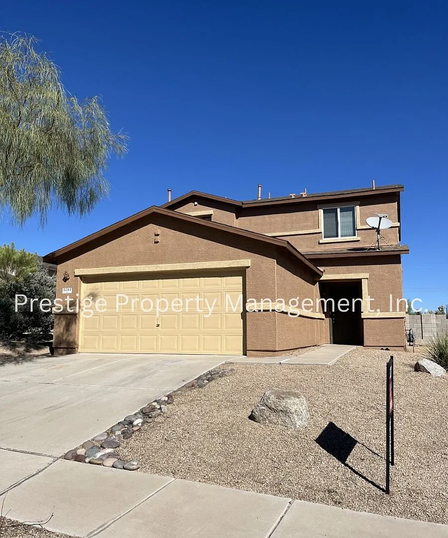 Want to call this 3 bedroom 2.5 bath Home in Sahuarita Yours? — Photo 3