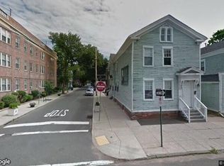 21 Edgewood Ave #1, Hamden, CT 06518