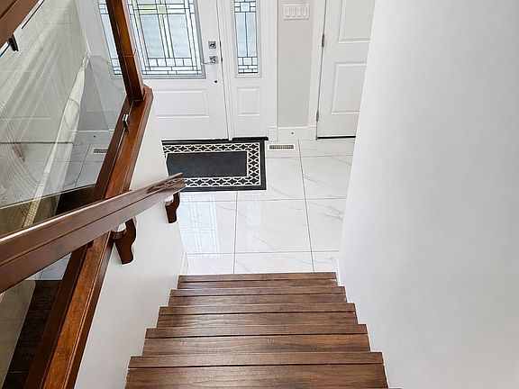 4th image of 750 Labine Court