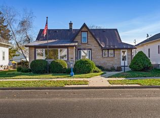 1418 Stoughton Ave, Tomah, WI 54660