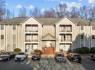 702 Glendale Dr APT F, Greensboro, NC 27406