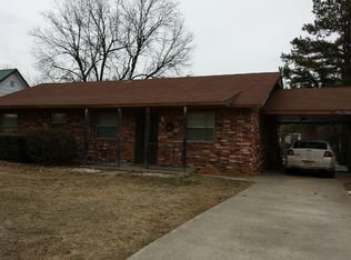 522 E 10th St, Holdenville, OK 74848