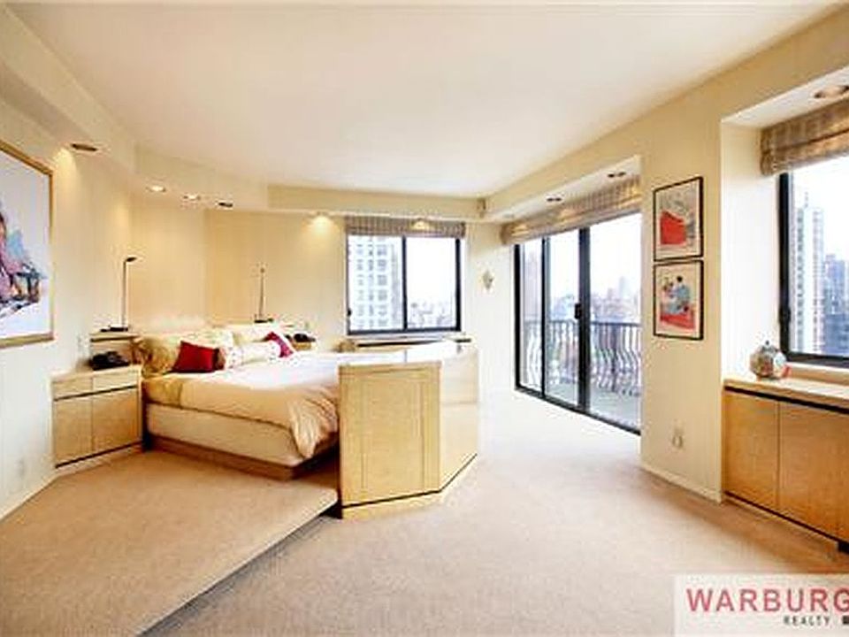 1st image of 343 E 74th St #Penthouse 3a