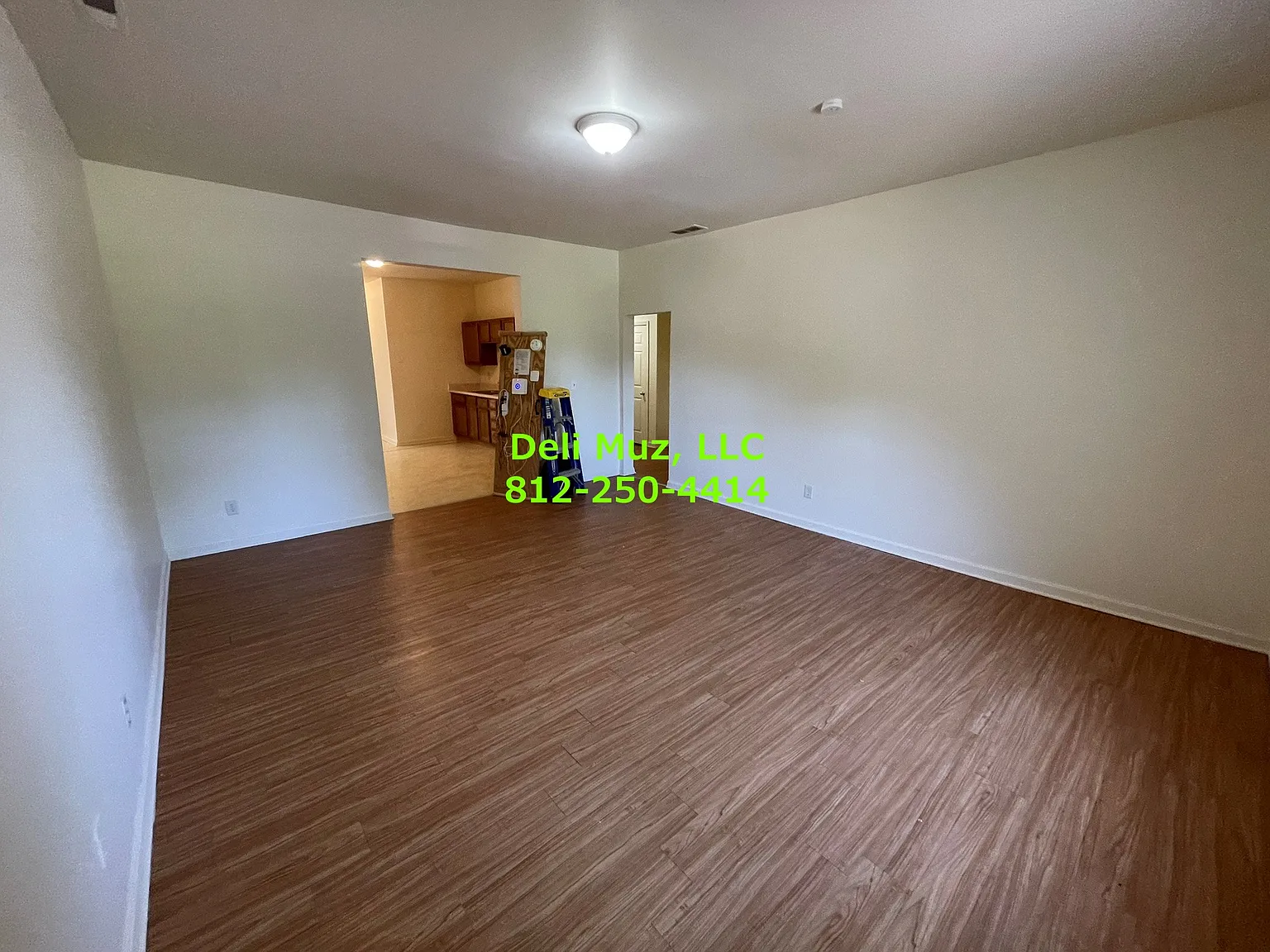 3 bed, 1.5 bath, 1657 sqft, $800 — Photo 3