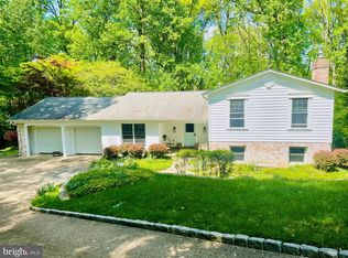 3310 Parkside Ter, Fairfax, VA 22031