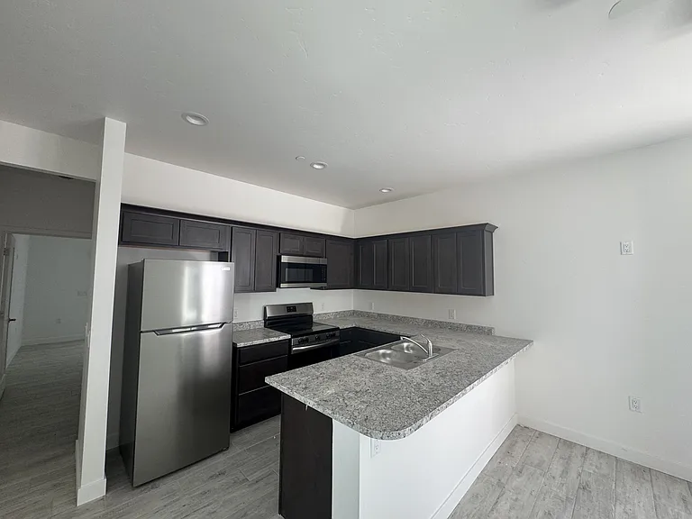 2076 Swanson Ave #C-101 — Photo 5