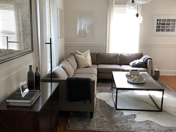 4th image of 3515 Saint Charles Pl