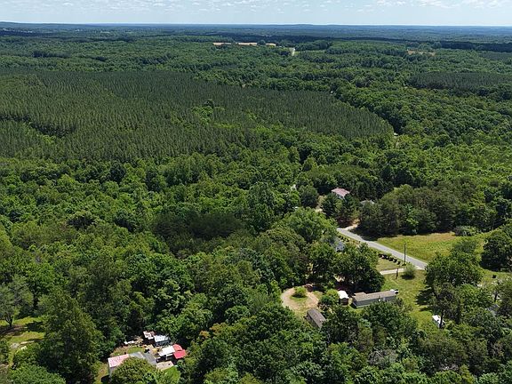 5th image of Millstream Dr