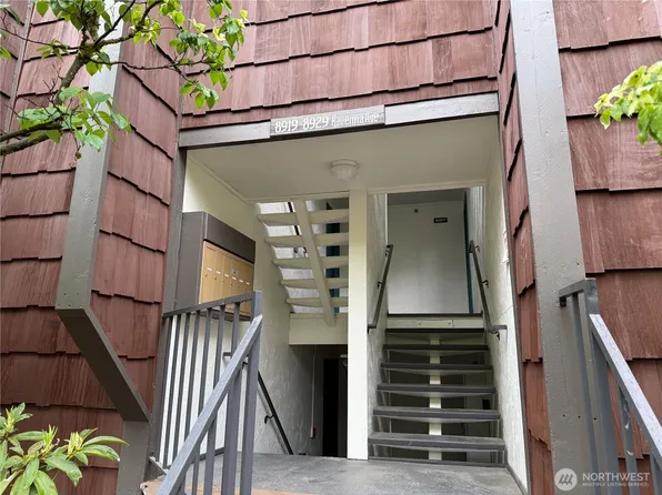 8921 Ravenna Avenue NE #8921, Seattle, WA 98115