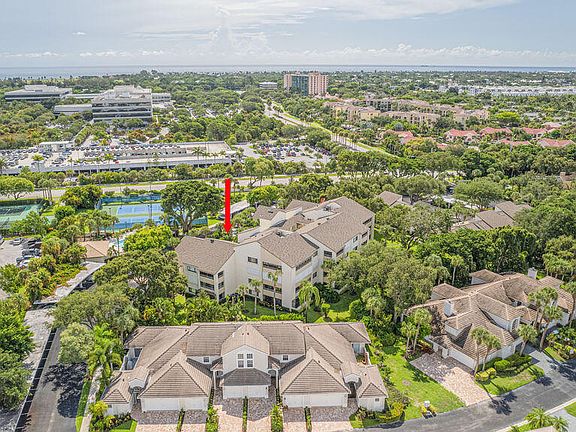 3rd image of 318 Oak Harbour Drive