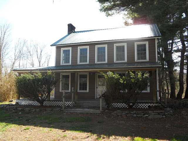 1st image of 581 N Quaker Ln