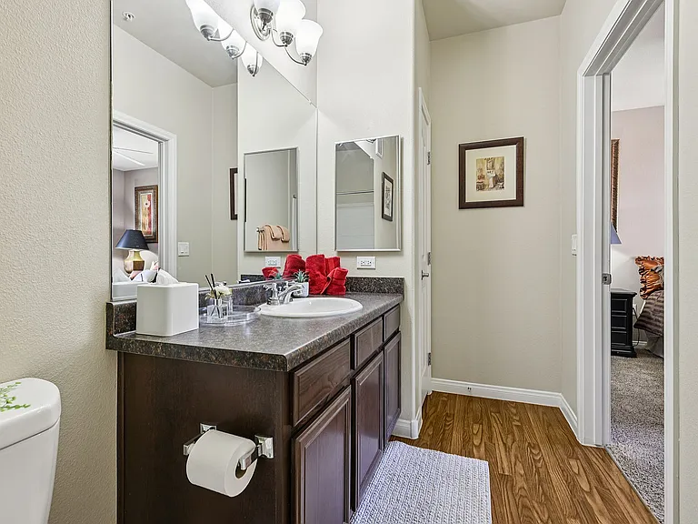 D2x2 Primary Bathroom