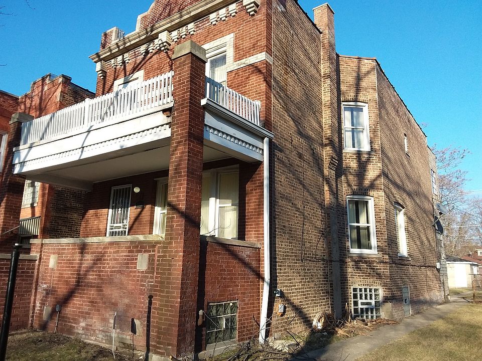 2nd image of 7321 S Michigan Ave