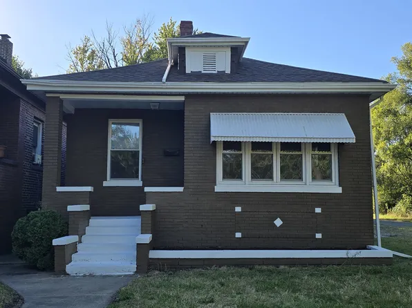 1040 Polk St, Gary, IN 46402