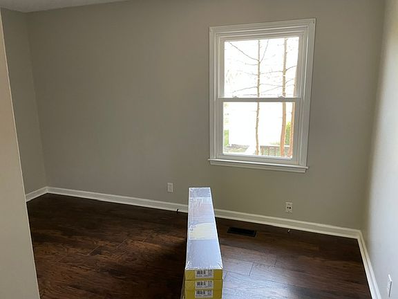 4th image of 6808 Hillside Dr