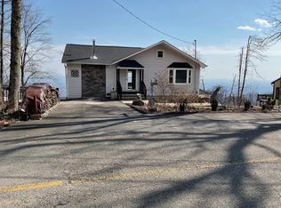 727 Cascade Trl, Fancy Gap, VA 24328