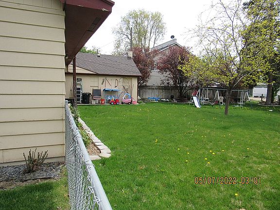 3rd image of 2212 College Ave