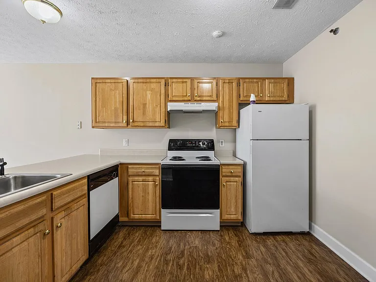 Gateway Apartments — Photo 19